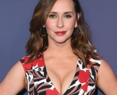 83928359647915011039