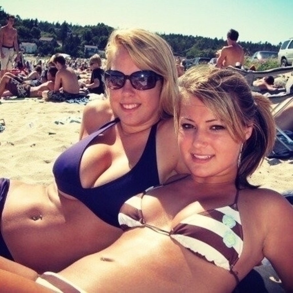 Image Reference: 06868969964619764912 - Love Boobs