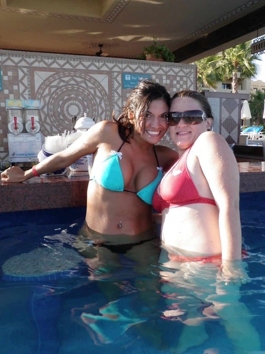 Image Reference: 07430902417385853847 - Love Boobs