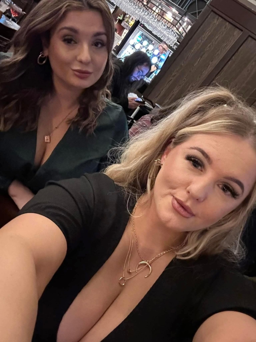 Image Reference: 11639771039326046175 - Love Boobs