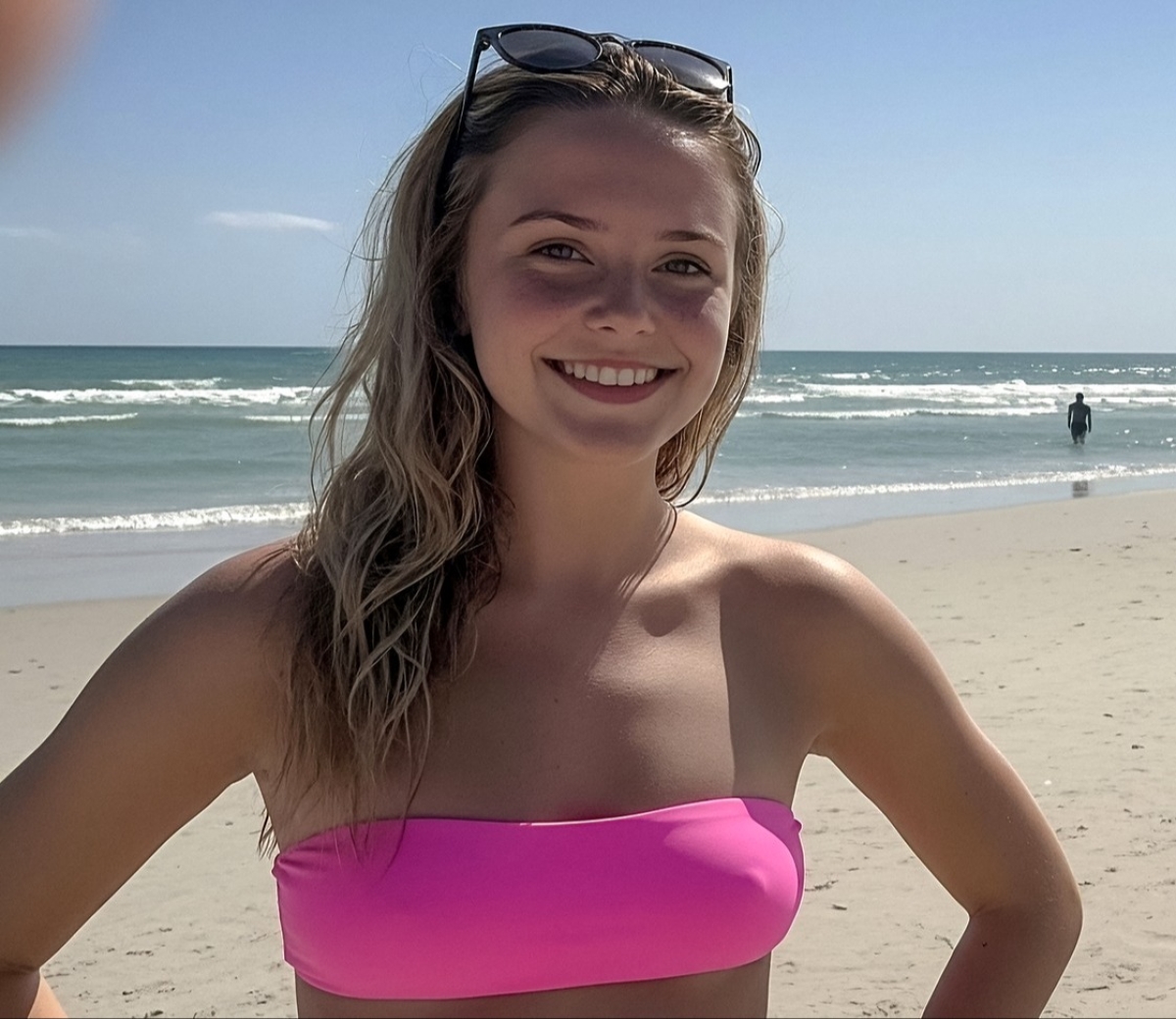 Image Reference: 18107137868792919365 - Love Boobs