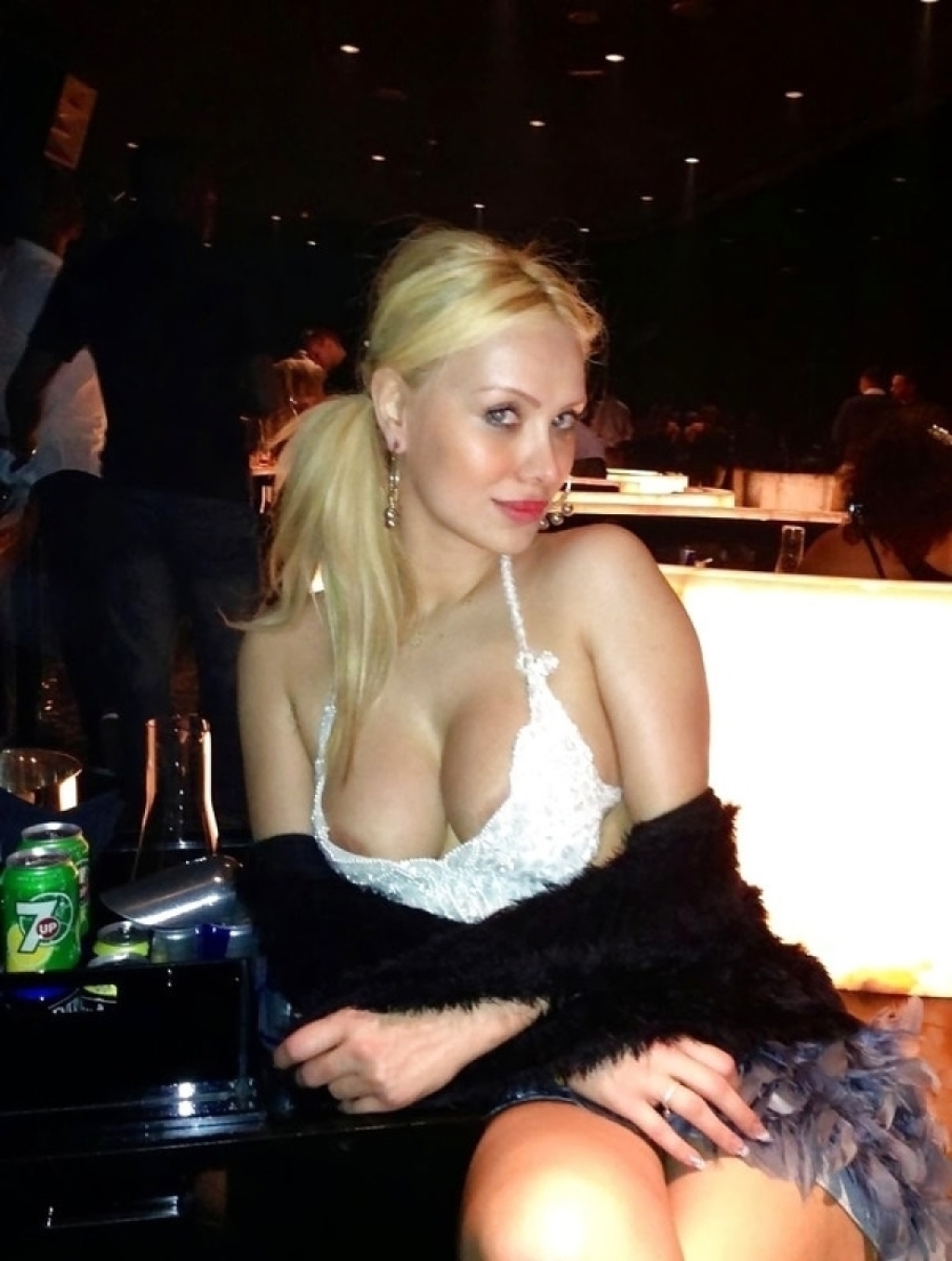 Image Reference: 19873698928333998866 - Love Boobs