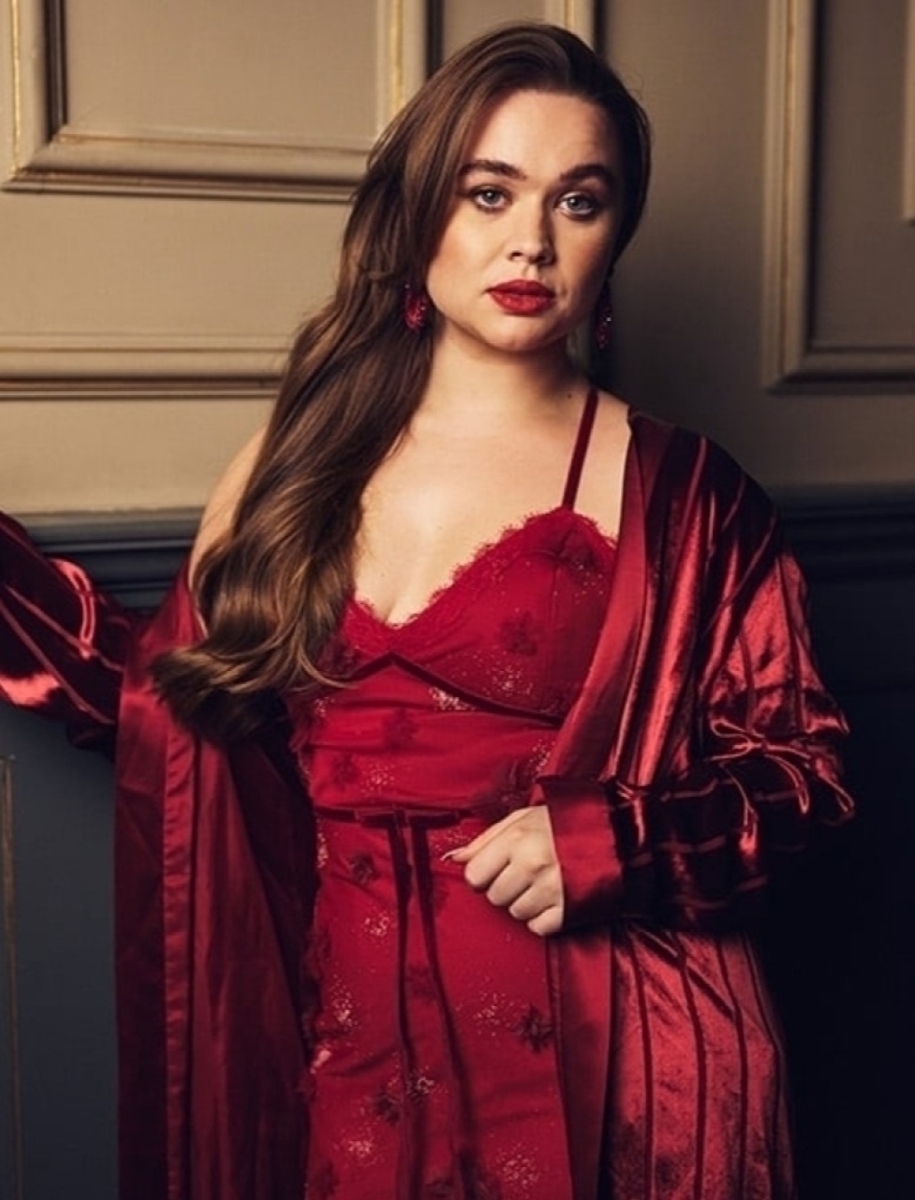 Image Reference: 37186783864541524703 - Love Boobs