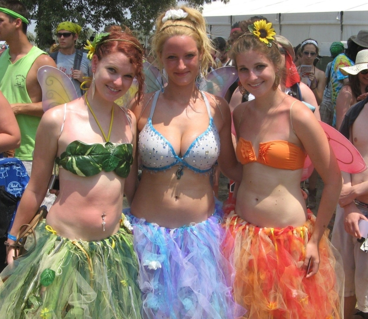 Image Reference: 48287666126658244080 - Love Boobs