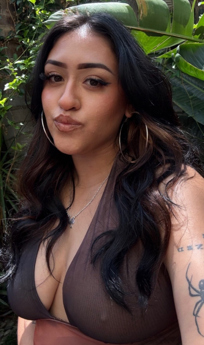 Image Reference: 82568971344224850428 - Love Boobs